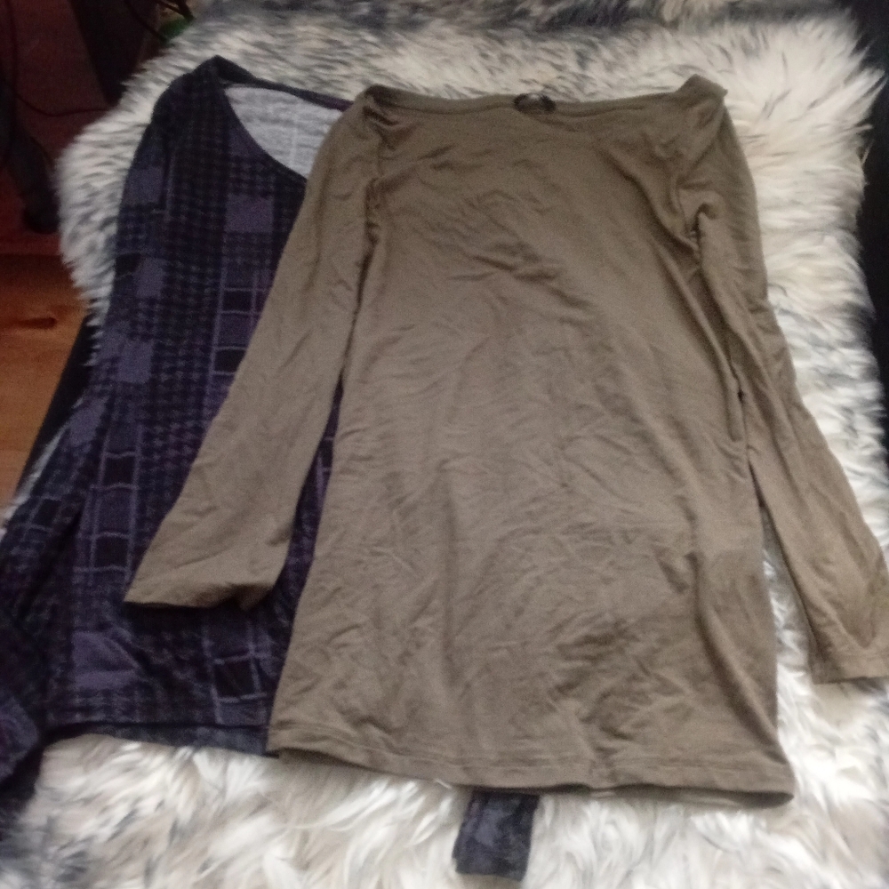 TEZENIS Lot of 2 Tops (S) | Olive Green 3/4 Sleeve & Houndstooth Long Sleeve Bun